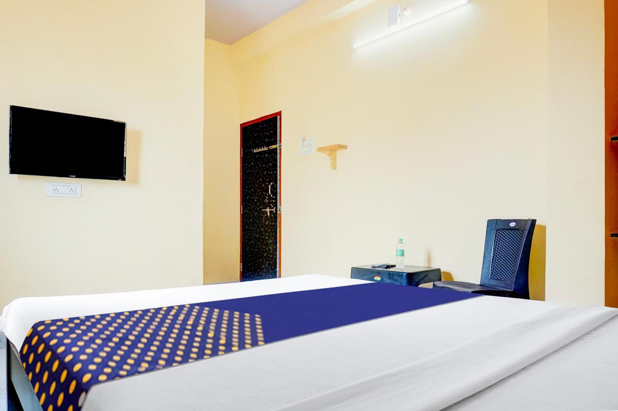 Spot On Hotel Shree Samarth Lodging Kolhápur Kültér fotó