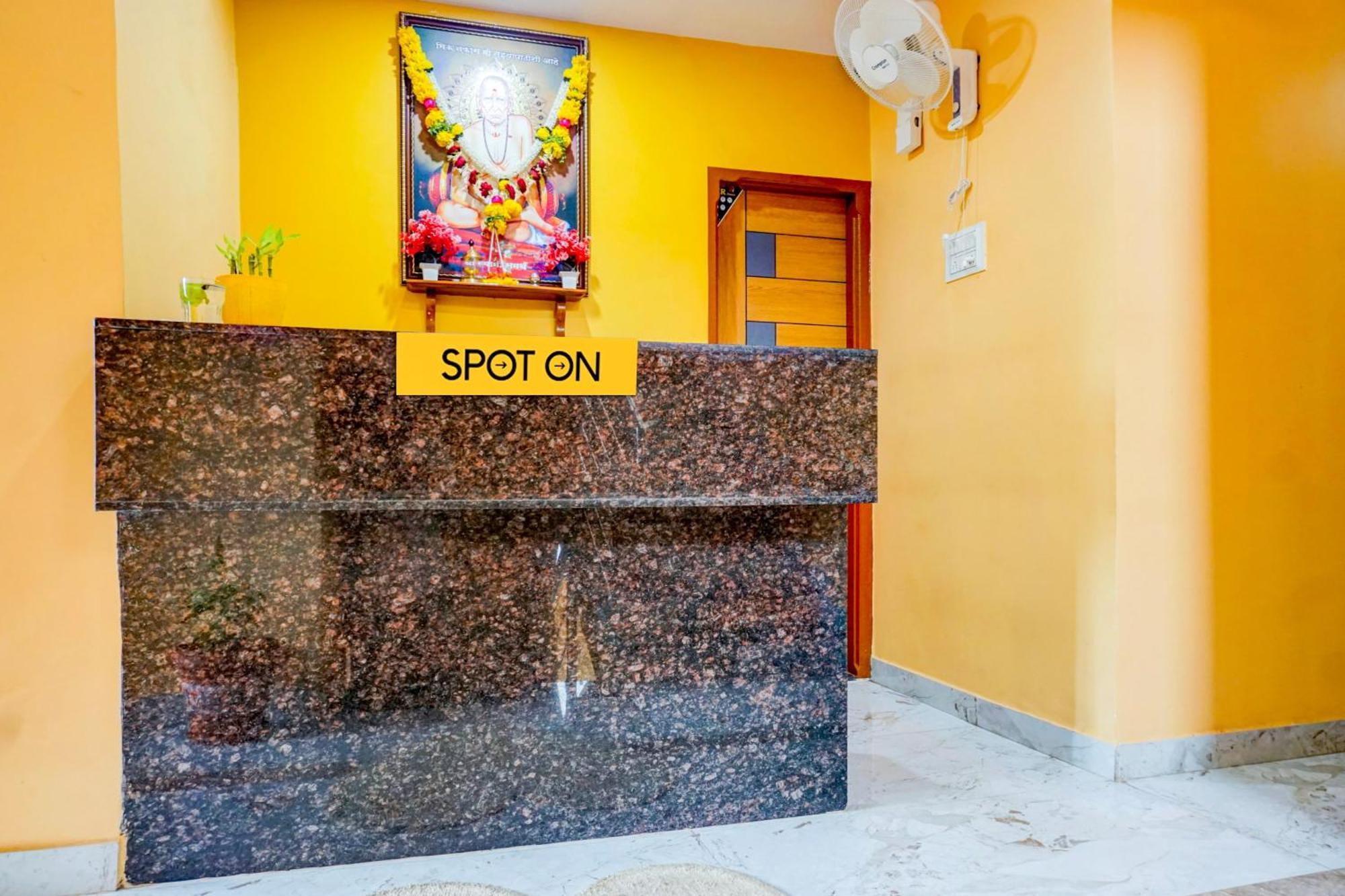 Spot On Hotel Shree Samarth Lodging Kolhápur Kültér fotó